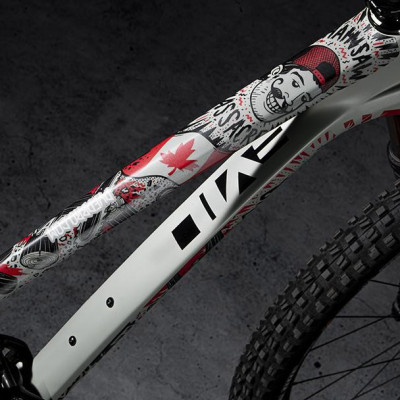 Ochranná fólie DYEDbro Chainsaw Black Red