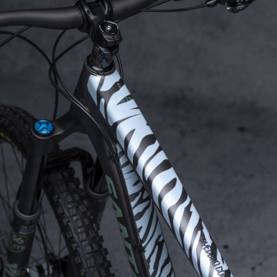 Ochranná fólie DYEDbro Zebra White gloss