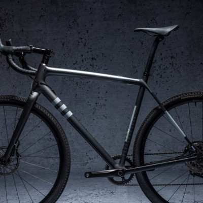 Ochranná fólie DYEDbro Clear Black Gravel mat